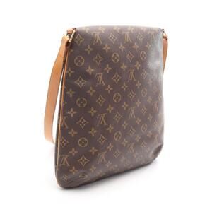 Louis Vuitton Shoulder Brown Bag Canvas Musette Leather Monogram